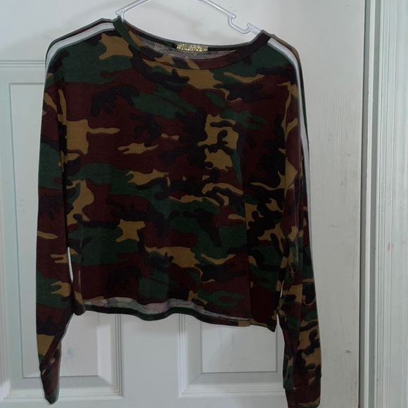 Medium - Picture 1 of 3